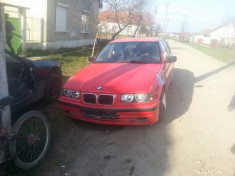 dezmembrez bmw e36 1,8 i foto