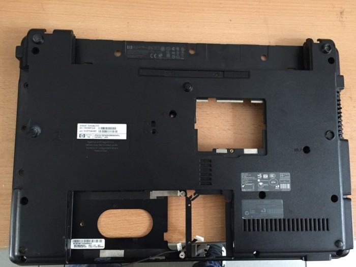 bottom case Compaq 610 , 615 (A114 , A127)