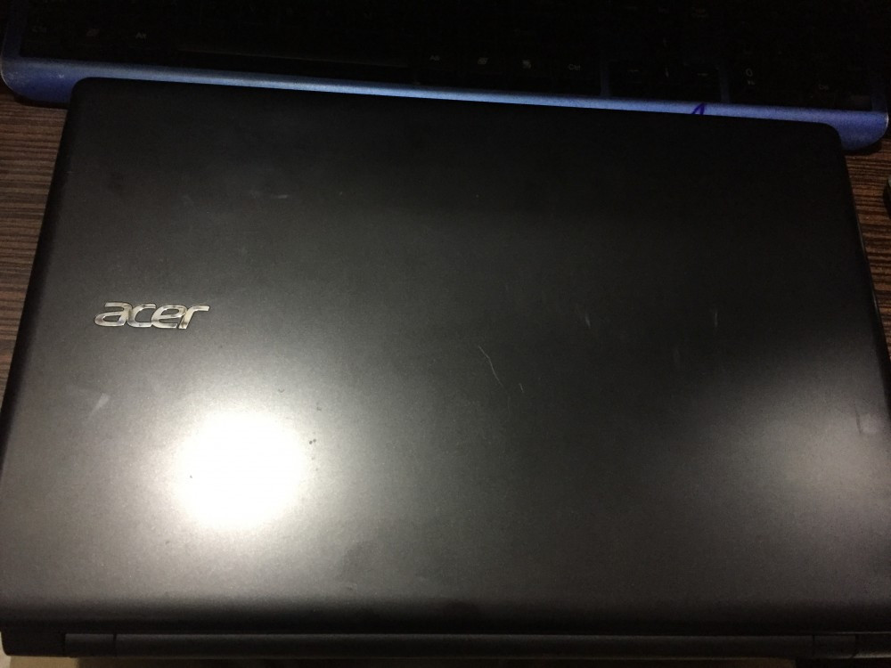 Laptop Acer E1 series V5WE2 i5 750GB 6GB RAM cu TouchScreen | arhiva  Okazii.ro