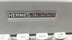 Masina de scris vitage Hermes 3000 foto