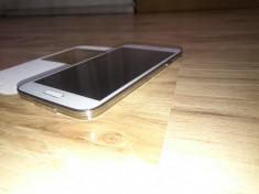 Samsung Galaxy S5 alb, Replica 1:1, stare impecabila. foto