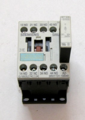 Contactor SIEMENS 3RH11311BB40 3NO+1NC actionare 24VDC(585) foto