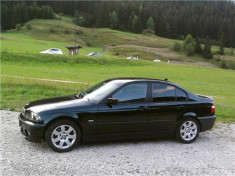 BMW 318i foto