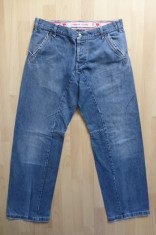 Blugi Armani Jeans Eco-Wash Made in Italy; marime 36, vezi dimensiuni; ca noi foto