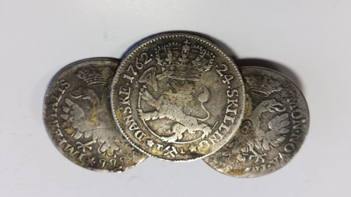BROSA argint din MONEDE 1762 manufactura de atelier GERMAN piesa colectie UNICAT