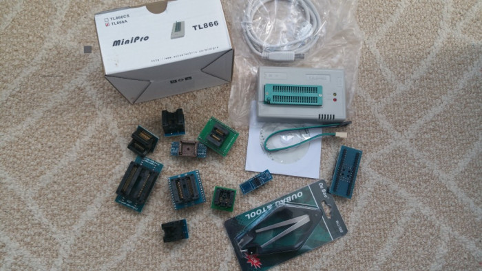 Programator USB memorii auto ECU MiniPro TL866 II PLUS + 10 adaptoare