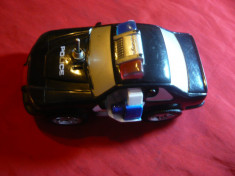 Masina Politie cu baterii Matchbox- Mattel . L= 13,5 cm, baterii ,sirena ,radar foto
