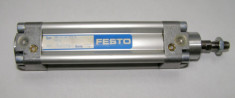 Cilindru pneumatic Festo DNU-32-80-PPV-A(1007) foto