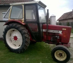 Tractor international 654 foto