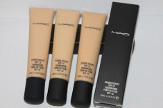 Fond de ten MAC Studio Sculpt cu factor protectie SPF 15 ( fond de ten fluid ) foto