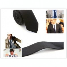 Cravata slim neagra foto