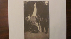 GE - Ilustrata veche Poiana Codrului grup oameni statuie necirculata foto