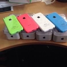 iPhone 5c 8GB impecabile in cutie albastru foto