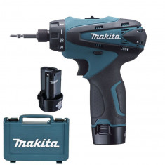 MAKITA DF030DWE Masina de gaurit s?i ins?urubat cu 2 acumulatori Li-Ion,... foto