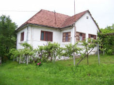 Casa si gradina in comuna Gornesti sat Teleac,situata la 20 km de Targu Mures. foto