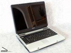 Dezmembrez Toshiba Satellite A100 foto