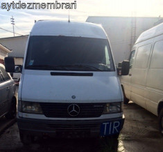 Dezmembrez Mercedes Benz Sprinter 308 D motorizare de 2.3 diesel an 1995-1999 foto