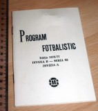 Cumpara ieftin PROGRAM FOTBAL - 1976-1977 = 2 INSIGNE GLORIA BISTRITA