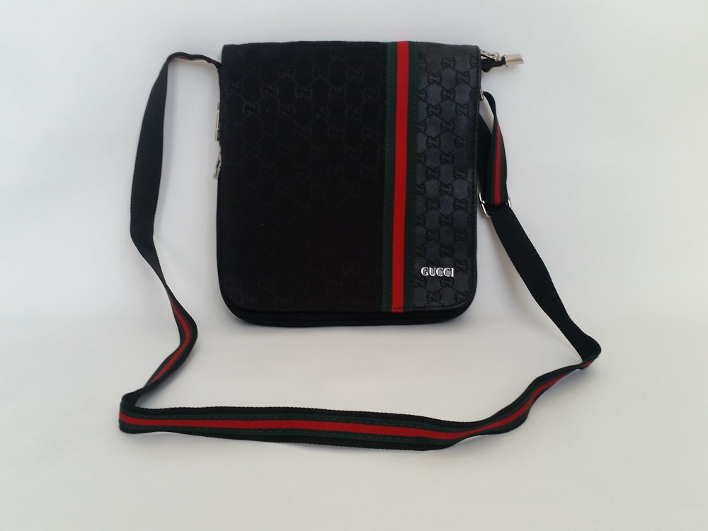 Gucci messenger hotsell bag ioffer