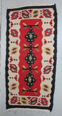 Covor 69X33 cm, tesut cu motive folclorice; Carpeta din lana; Covoras foto
