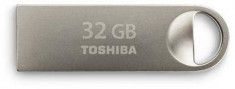 Toshiba &amp;amp;quot;Owari&amp;amp;quot; 32GB USB2.0 fem hazas pendrive (THN-U401S0320E4) foto