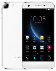 Doogee F3 (alb) foto