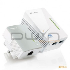 300Mbps Wireless AV500 Powerline Extender, 500Mbps Powerline Datarate, 2 10/100Mbps Fast Ethernet po foto