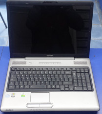 Laptop Toshiba Satellite P300 foto