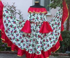 costum dans tiganesc foto
