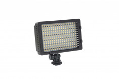 Nanguang CN-216 Lampa foto-video cu 216 LED-uri foto