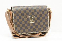 Geanta / Poseta de mana sau de umar Louis Vuitton LV + Cadou Surpriza foto