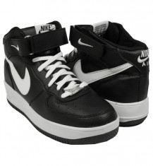 Ghete Nike Air Force Barbati negru alb foto