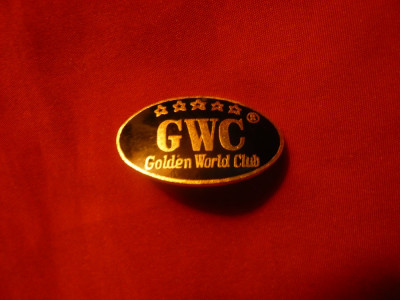 Insigna sportiva GWC - Golden World Club , metal si email foto