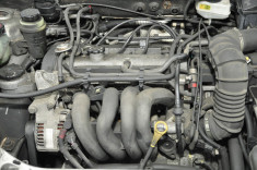 Motor Ford Focus mk1(1998-2004) 1,6 benzina foto