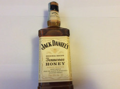 Whiskey JackDaniels Honey 0,7 foto