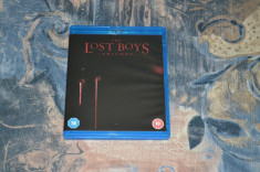 Film - The Lost Boys Trilogy - 3 Filme [3 Discuri Blu-Ray], import UK foto
