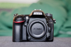 Nikon D7100 body, pachet complet, in garantie foto
