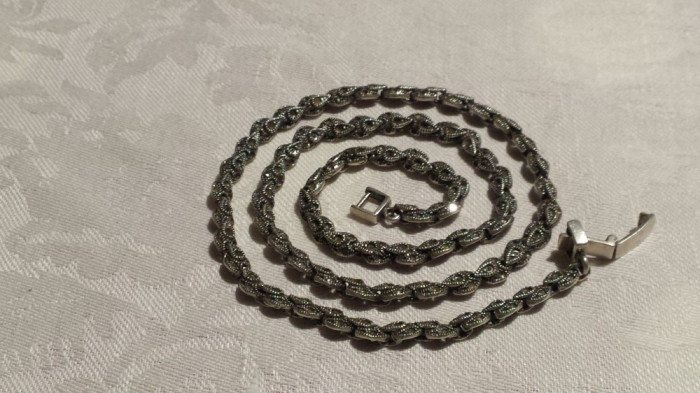 argint COLIER MASIV batut in MARCASITE cu EFECT sclipitor VECHI vintage UNIC