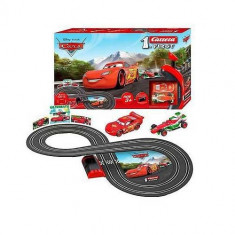 Jucarie Pista Cars cu 2 masini Fulger Mcqueen si Francesco Francesco Bernoulli 63004 Carrera foto