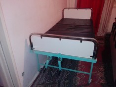 Pat medical pt persoane imobilizate la pat,reglabil,folosit dar in stare buna foto