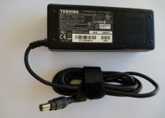 Incarcator laptop Toshiba PA3378E-2ACA / 15V, 5A / Satellite, Tecra (806) foto