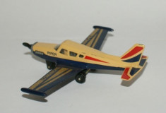 bnk jc Matchbox SB 19 - Piper Comanche foto