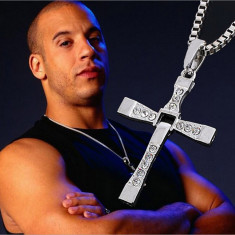 Lant si pandantiv din aliaj zinc cruce Dominic Toretto Vin Diesel pentru barbati foto