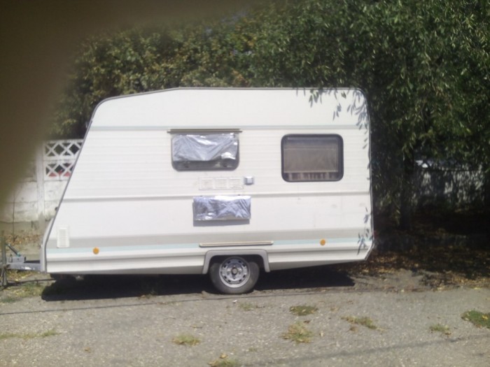 Rulota turistica camping marca Caravelair an 1998 foto mare Rulota turistica camping marca Caravelair an 1998 foto mare
