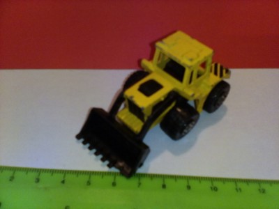 bnk jc Matchbox - Tractor Shovel - incarcator frontal - galben foto