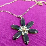Colier PLACAT CU AUR 18K si Swarovski - Pandantiv martisor