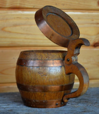 Halba de bere 1/2l , realizata manual din lemn de stejar si elemente de cupru foto
