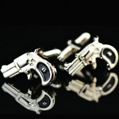 Butoni camasa model revolver PISTOL argintii + ambalaj cadou
