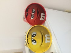 CUTIE CU BOMBOANE M&amp;amp;M foto