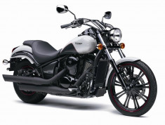 Kawasaki Vulcan 900 Custom &amp;#039;16 foto